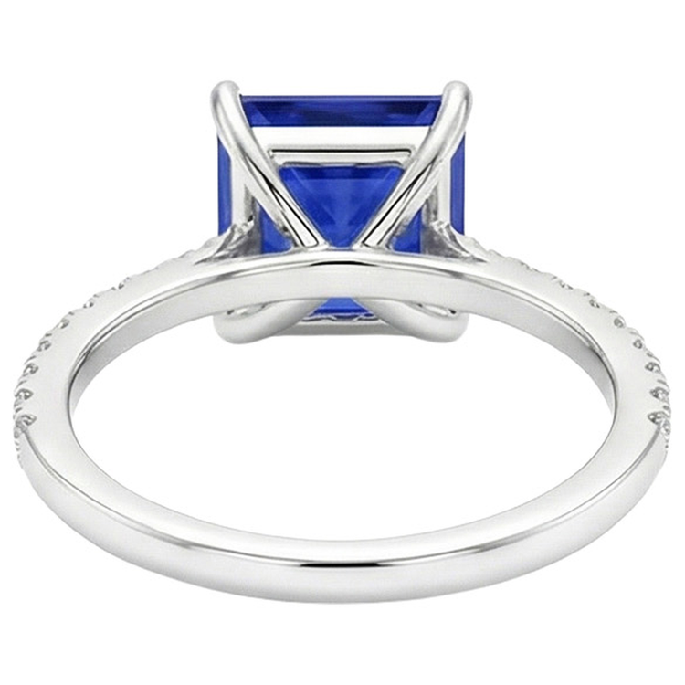 Bague de fiançailles diamant princesse saphir bleu accentué de 5.50 carats