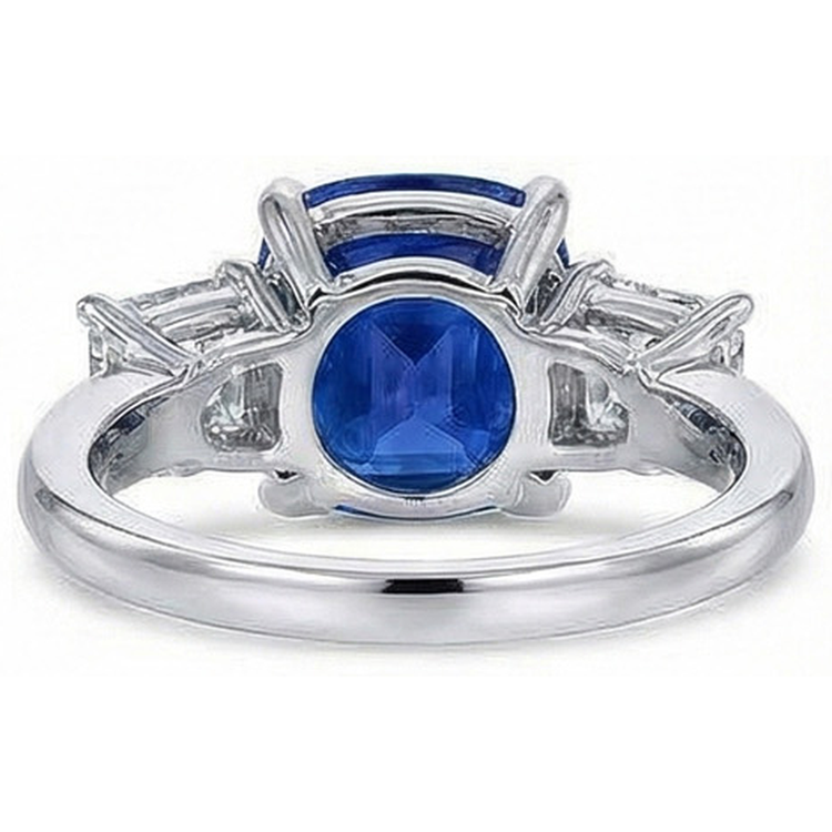 Bague de fiançailles en saphir coussin avec diamants 4 carats