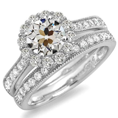 Bague de fiançailles halo de style antique sertie de Naturel diamants taille ancienne 5 carats