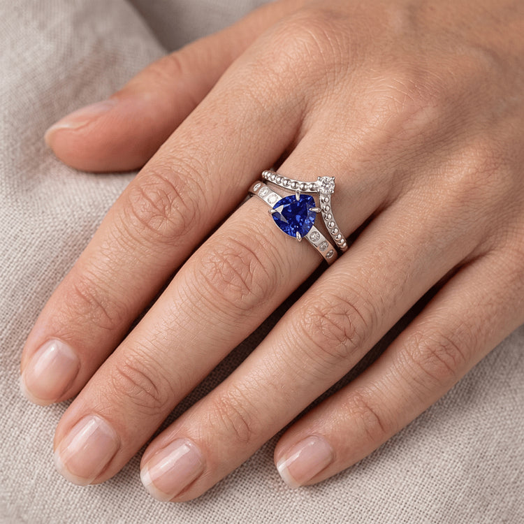 Bague de mariage en diamant sertie de mille milliards de saphirs bleus naturels 2 carats