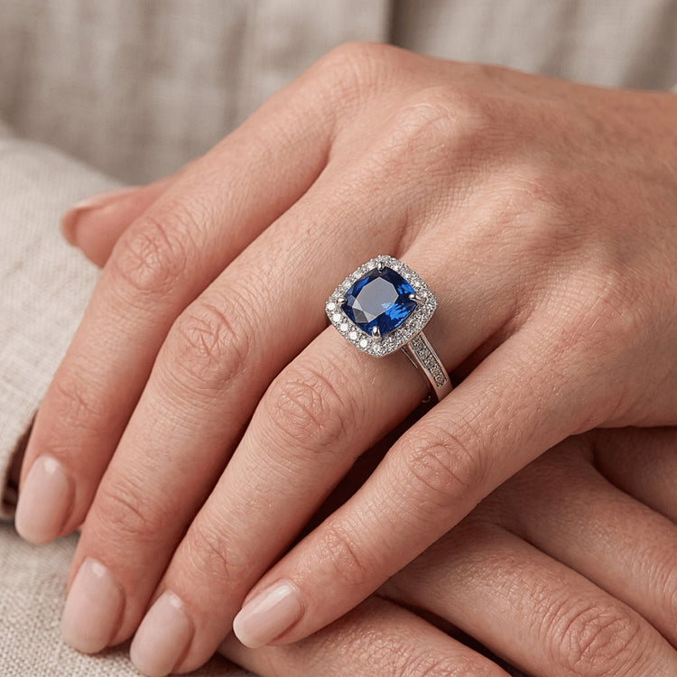 Bague de mariage en saphir taille coussin avec diamant 3 ct. Ou Blanc 14K