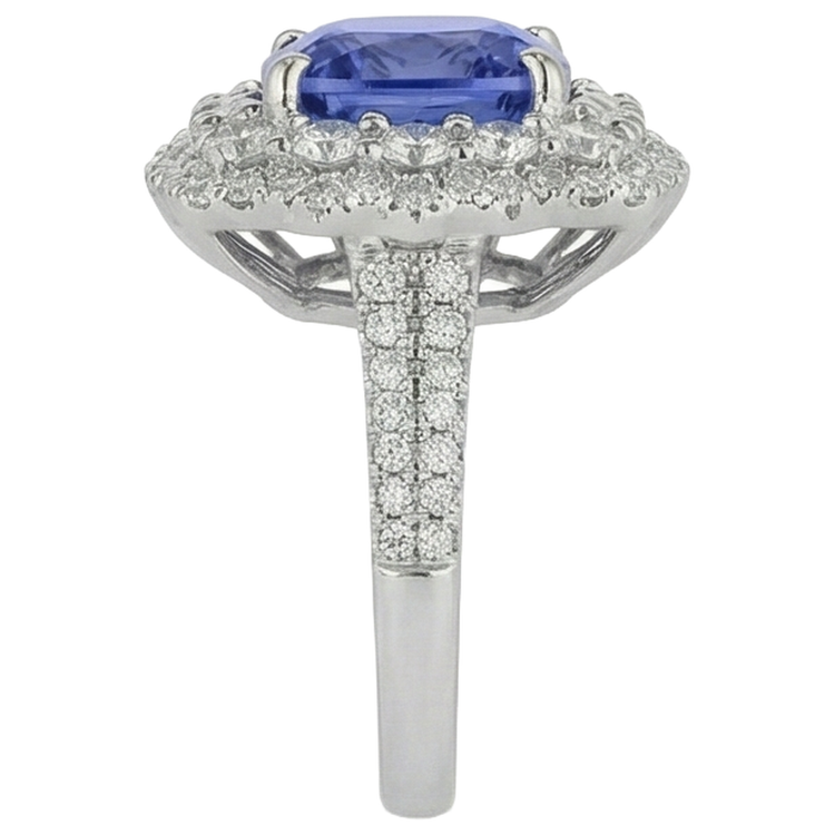 naturel cushion tanzanite 9.75carats bague sur blanc