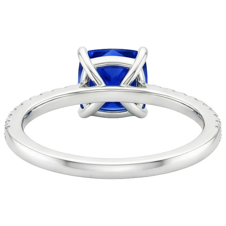 Bague diamant coussin saphir bleu avec accents sertis pavé 2.75 carats