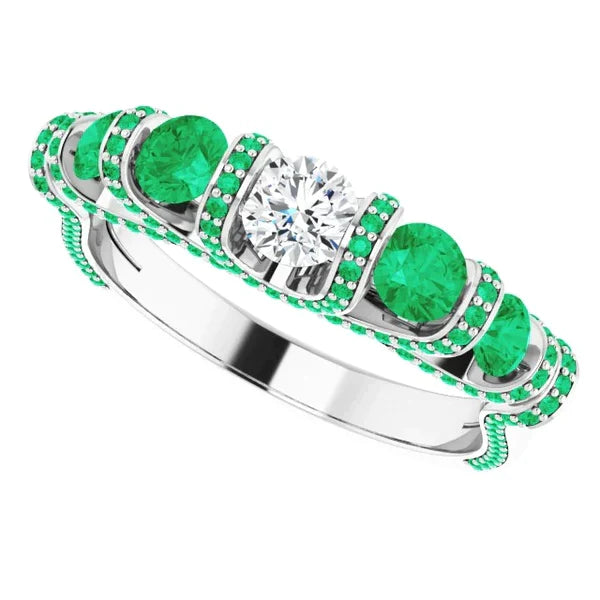Bague émeraude avec diamants ronds de style unique 3.90 carats