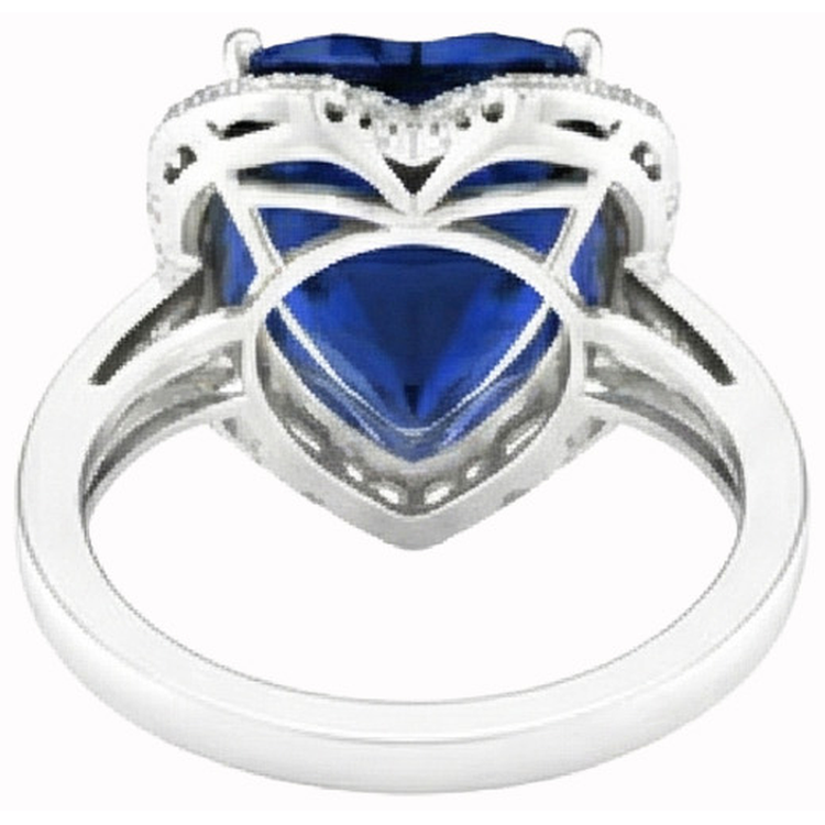 Bague en forme de coeur avec saphir bleu du Sri Lanka et diamants 7.76 carats WG 14K