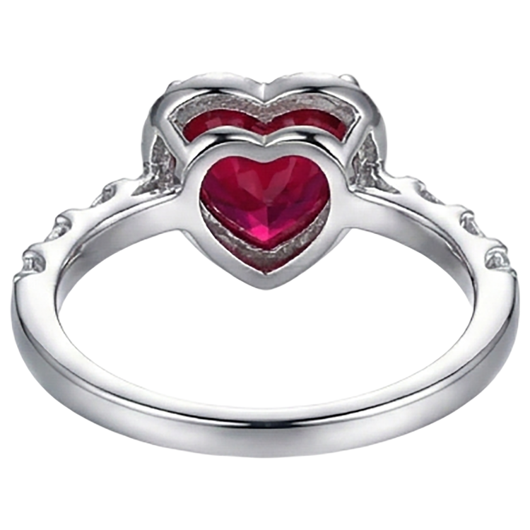Bague en or blanc 4.5 carats rubis taille coeur rouge et diamants