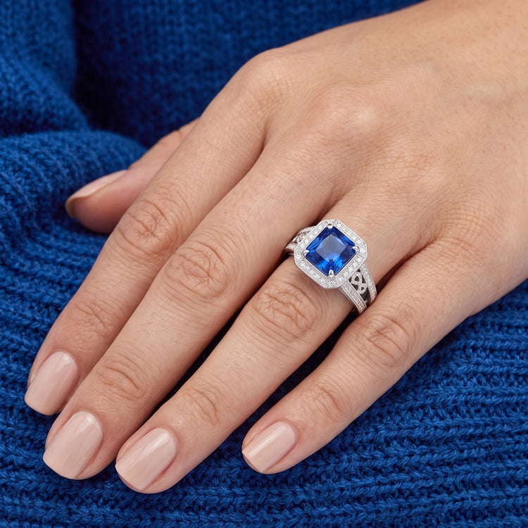 Bague en saphir halo style vintage Srilanka Milgrain 3 carats tige fendue