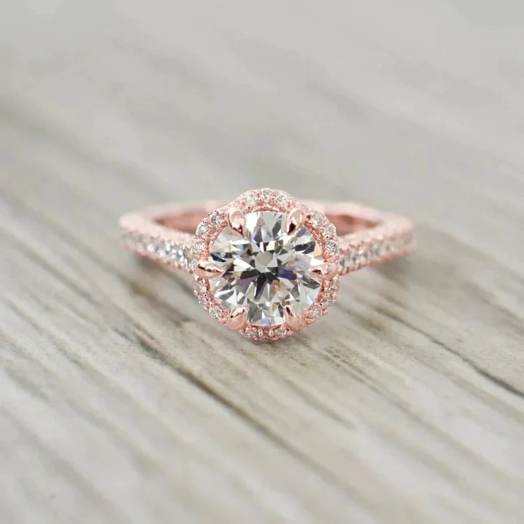 Bague ronde en Réel diamant avec griffes d'aigle et halo de haute joaillerie en or rose 14 carats