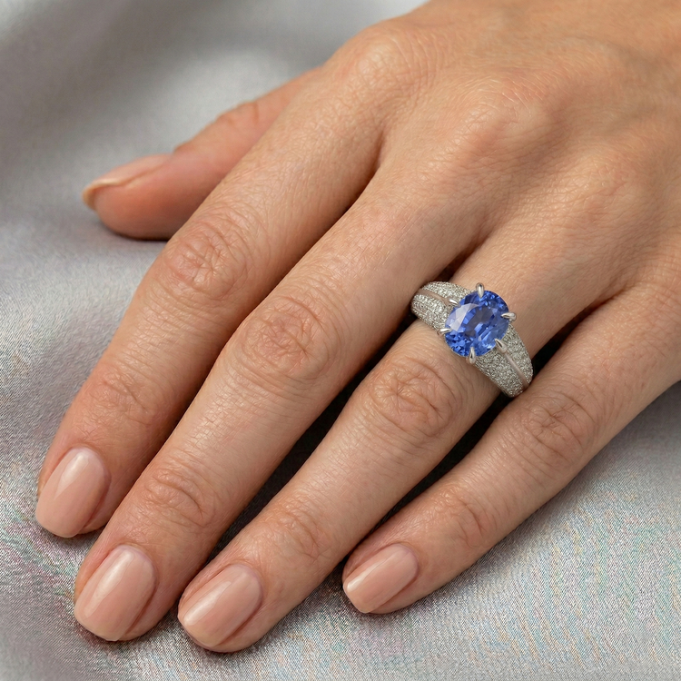 naturel oval diamant 2.50carats bague avec accents diamants