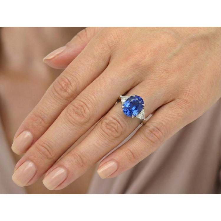 Bague Trois Pierres Saphir Bleu Ovale & Trillion Diamants 4.50 Carats