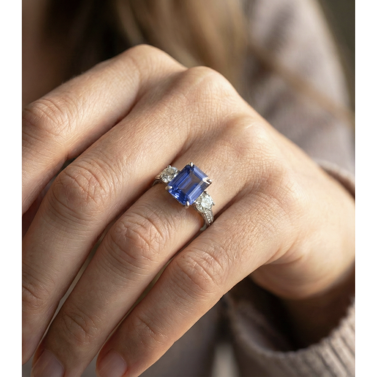 Bague Trois Pierres Style Antique Emeraude Ceylan Saphir 3 Carats