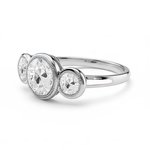 Bague Trois Pierres Rondes Diamants Serti Clos Ancienne Européenne 1.75 Carats