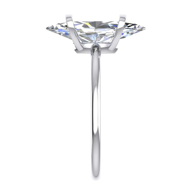 Bague marquise à deux griffes, style unique