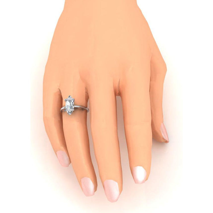 Bague marquise à deux griffes, style unique
