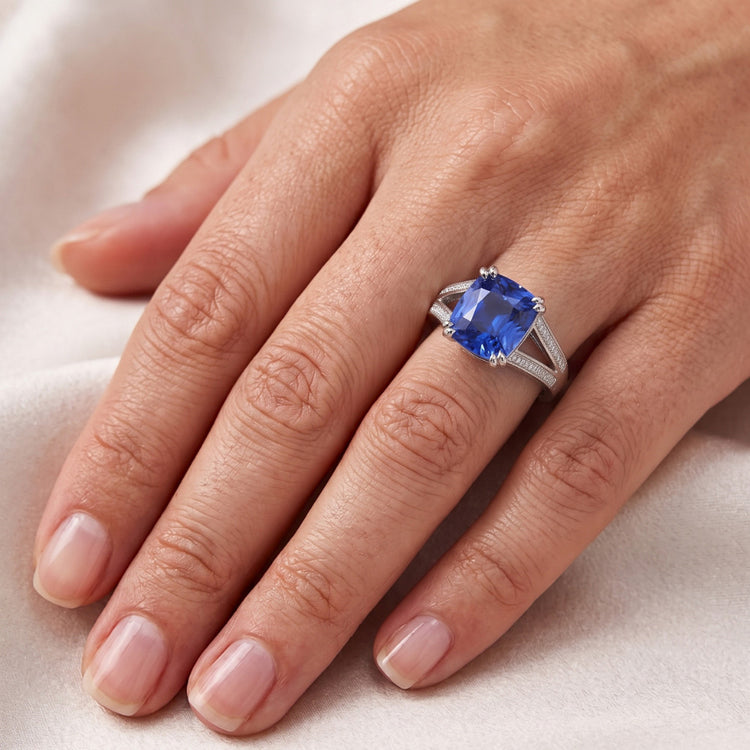 Bijoux en pierres précieuses Coussin Bague en saphir 4 carats Bijoux à tige fendue