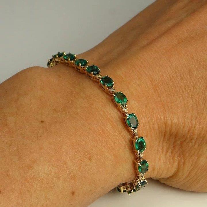 Bracelet tennis diamant 12 carats émeraude Vert et diamants or jaune 14K