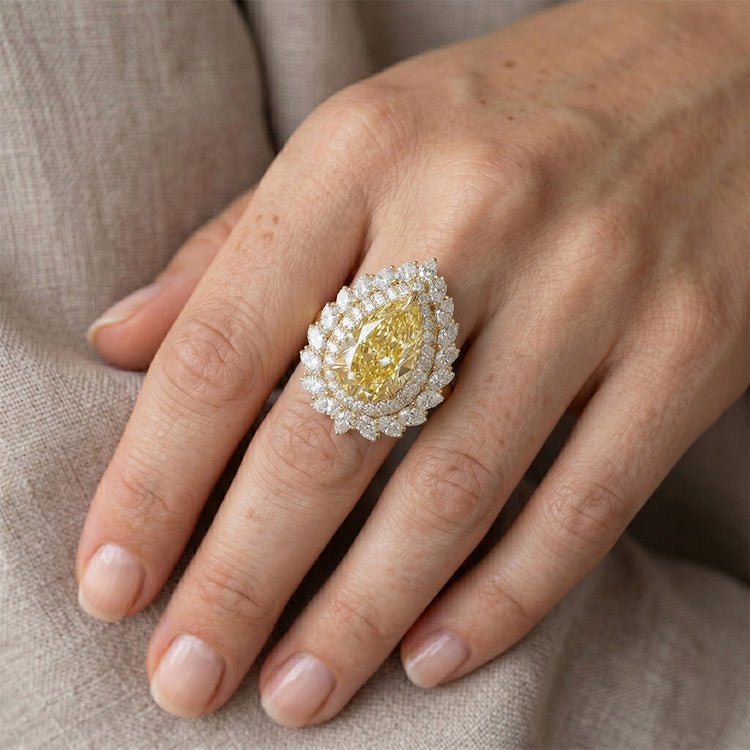 Brillant Bague Halo avec Diamant Canari Pureté VVS – 4 carats