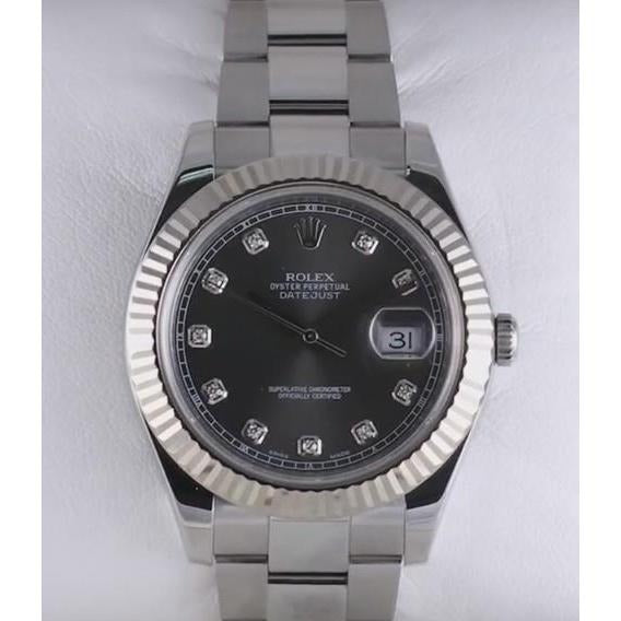Cadran diamant lunette cannelée montre