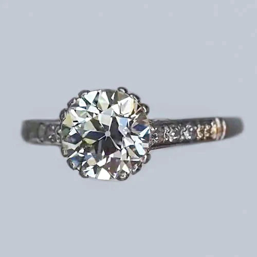 Comme Une Bague De Mariage En Réel Diamant Antique