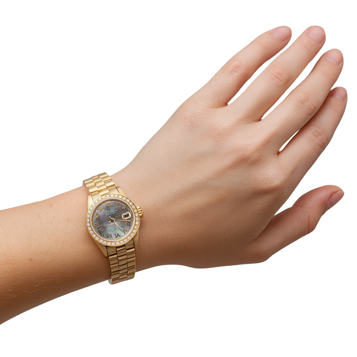 Dame de style présidentiel Rolex regardant la vadrouille Cadran romain Lunette en diamant