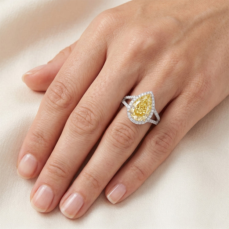 Diamant Jaune Fancy VVS Bague de Fiançailles Halo 3 carats en Or