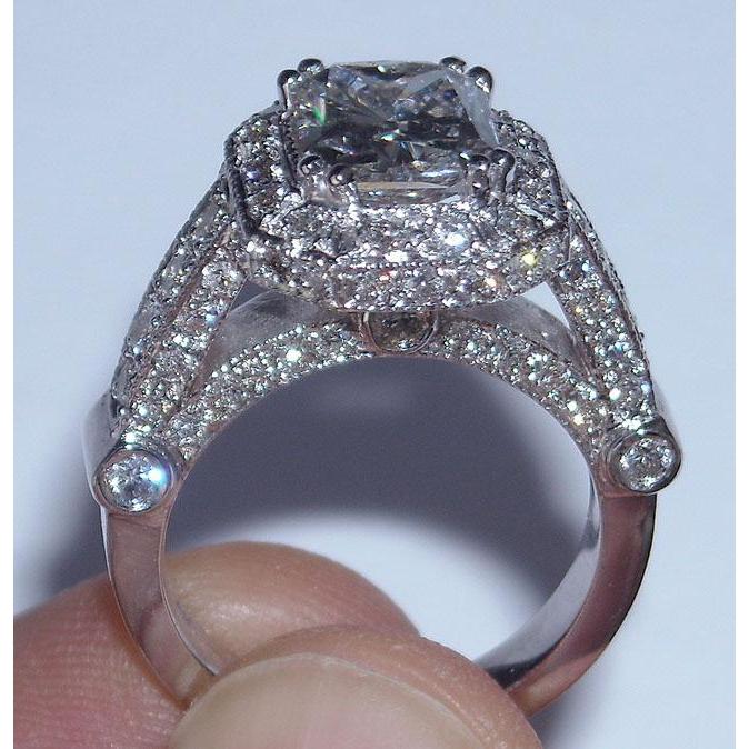 Ensemble De Bagues De Fiançailles En Naturel Diamant De 8.51 Carats. Taille Radiante