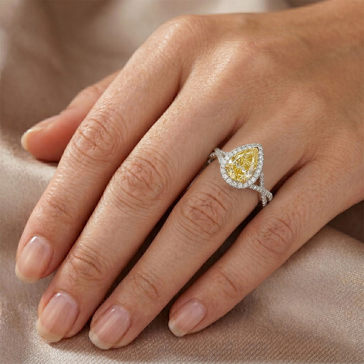 Fait à la main Pureté VVS Diamant Jaune Canari Bague Halo – 1,50