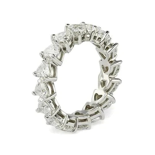 Brillant Forme Cœur Eternity Band en Or Blanc 14 Carats – vue de face