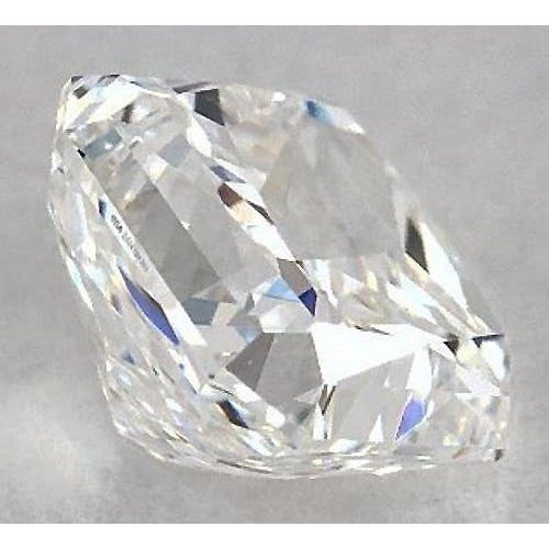 Diamant de 2,75 carats, taille radiant, pureté E, VS1, très bonne taille.