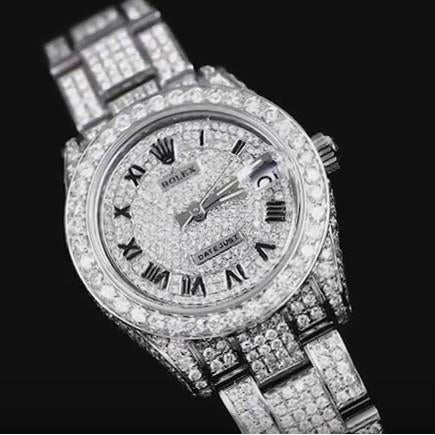 Montre Datejust rolex de taille moyenne, lunette en diamant personnalisée, diamant glacé 6 carats. acier inoxydable2