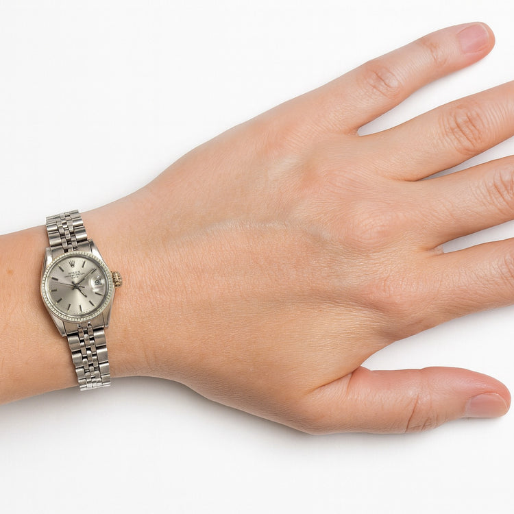 Montre Rolex 26 mm avec cadran argenté et date en acier inoxydable P1