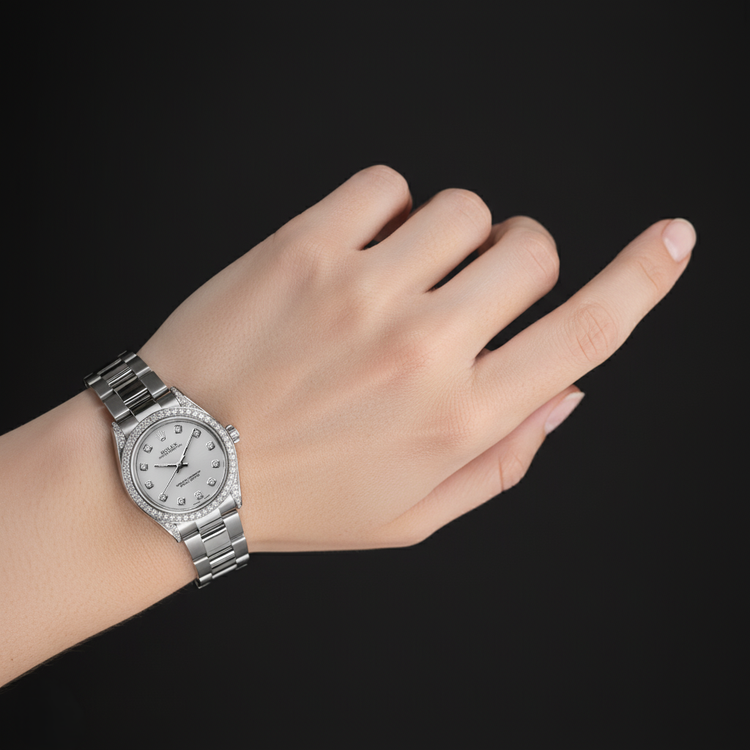 Montre Rolex Datejust de taille moyenne avec lunette en diamant personnalisée et bracelet huître acier inoxydable P6