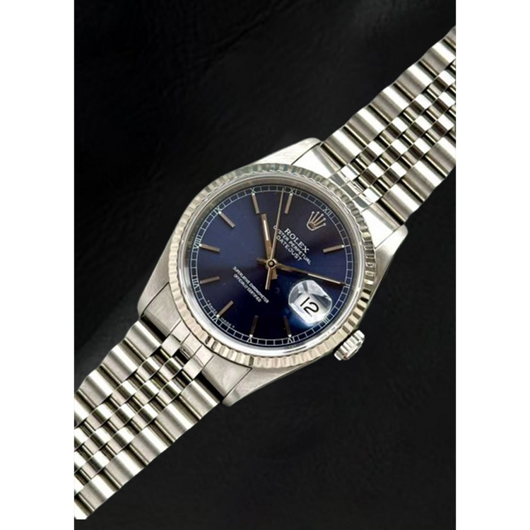 Montre Rolex Datejust en acier inoxydable avec cadran bleu 36 mm