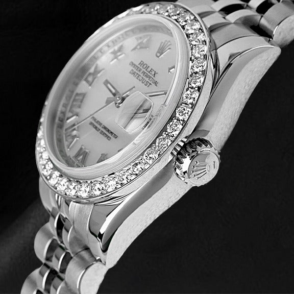 Montre Rolex Lady-Datejust 26 mm en acier et nacre blanche avec diamants pour femme