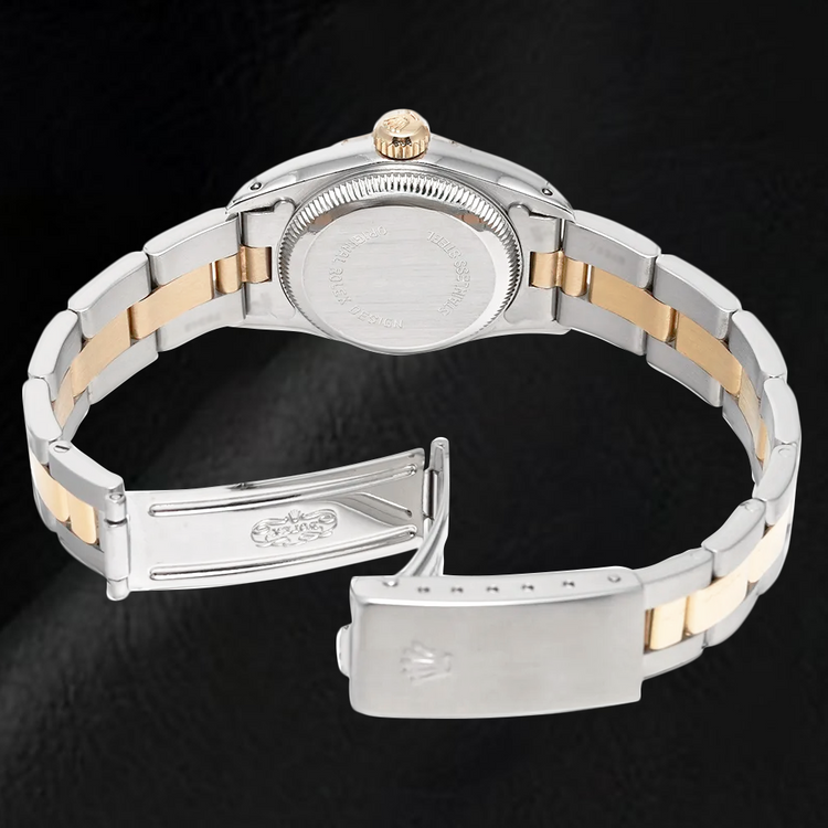 Montre Rolex Oyster Perpetual pour femme avec cadran champagne 67193