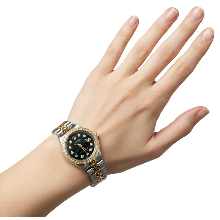 Montre Rolex pour femme avec cadran en diamant noir et bracelet en or Datejust