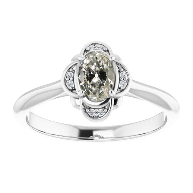 Diamant Coussin Antique Bague Sertie Halo en Or Blanc 14 Carats – vue principale