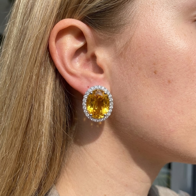 Citrine Dorée Gemstone Earring 45,50 carats Or Blanc 14 Carats – vue de côté