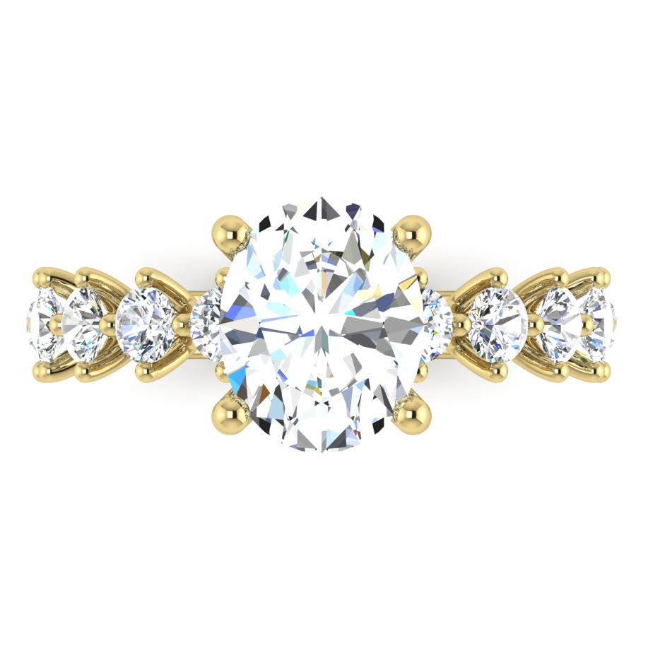 Ovale Véritable Bague En Diamant Avec Accents Or Jaune