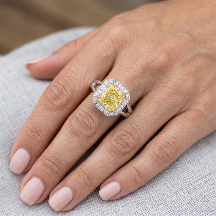Pavé Diamant Jaune Fancy Bague Halo 4,25 carats – Or Deux Tons