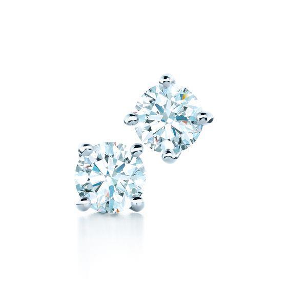 Puce D'oreille En Véritable Diamant Rond 1.70 Carats Taille Brillant En or Blanc
