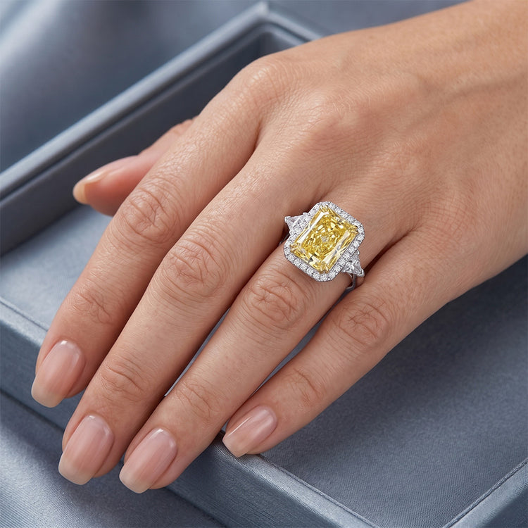 Pureté VVS Diamant Jaune Fancy Bague Sertie Halo 3 carats – Or