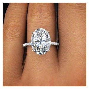 Réel Bague En Diamant Ovale De 5 Carats Avec Accents