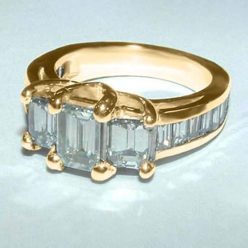 Réel Bague de fiançailles diamant taille émeraude 3.60 carats Bijoux dames Neuf