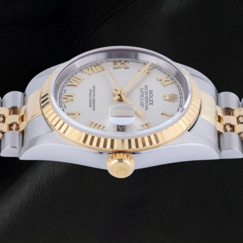 Rolex Datejust Année 2002 Cadran romain blanc 36 mm Montre bicolore