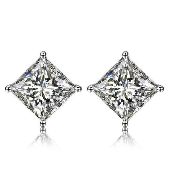 Superbe Boucle D'oreille En Réel Diamant Taille Princesse Pour Femme. Bijoux En Or 3 Ct.