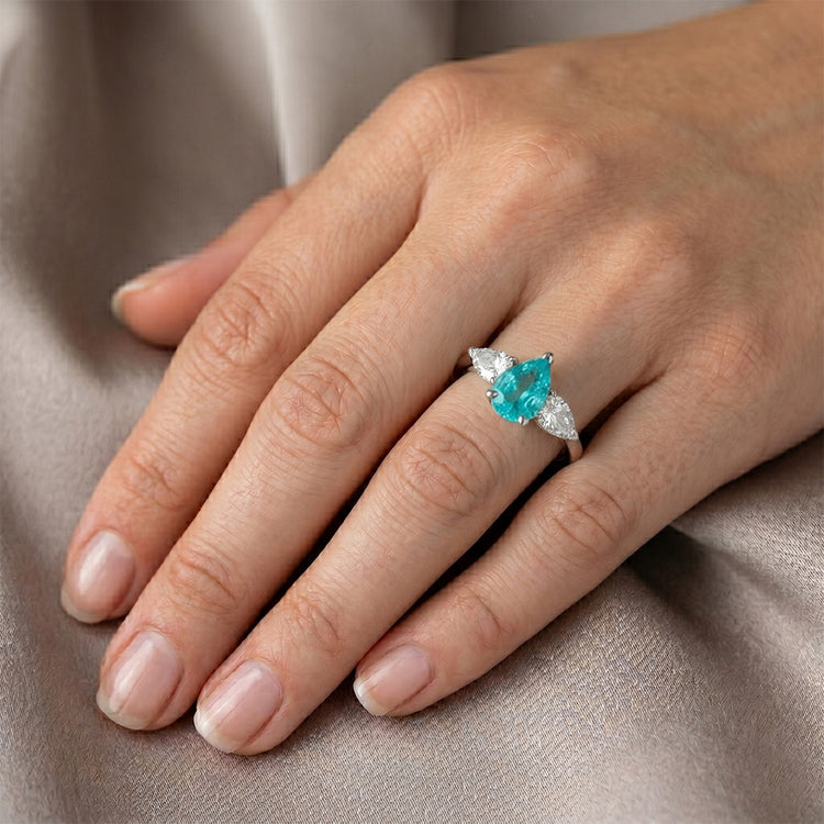 Sur mesure VVS Tourmaline Paraiba Bague Trois Pierres – 2 carats
