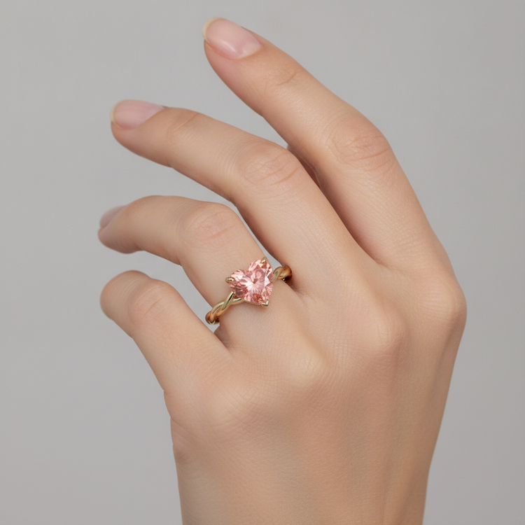 Bague solitaire torsadée en Or Jaune 14 carats avec véritable saphir Padparadscha taille cœur couleur pêche 1,5 carat