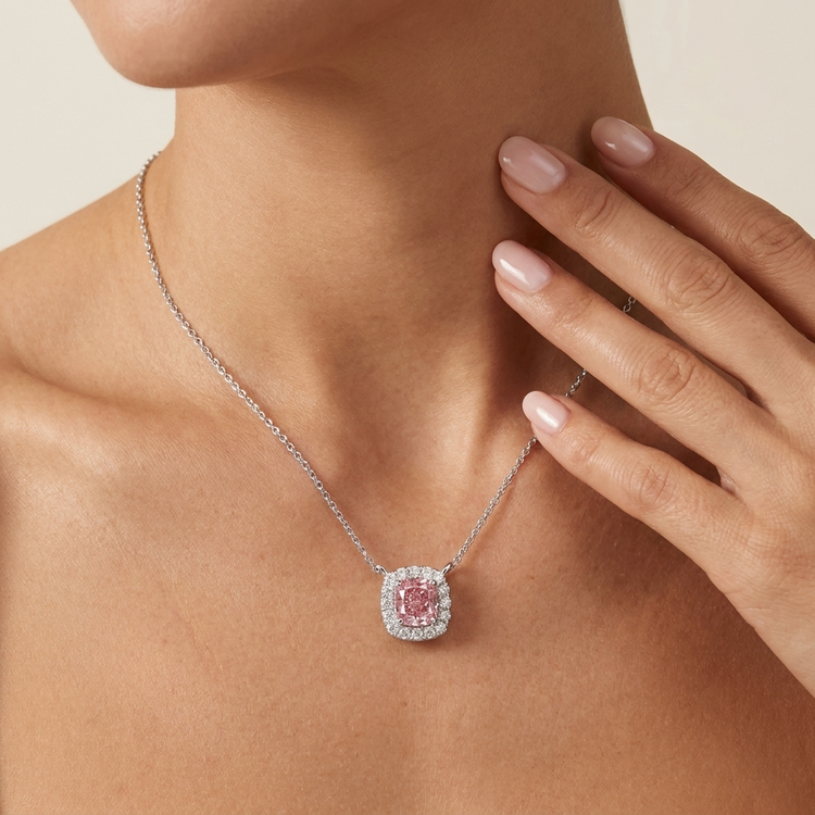 Collier diamant rose taille coussin 3 carats