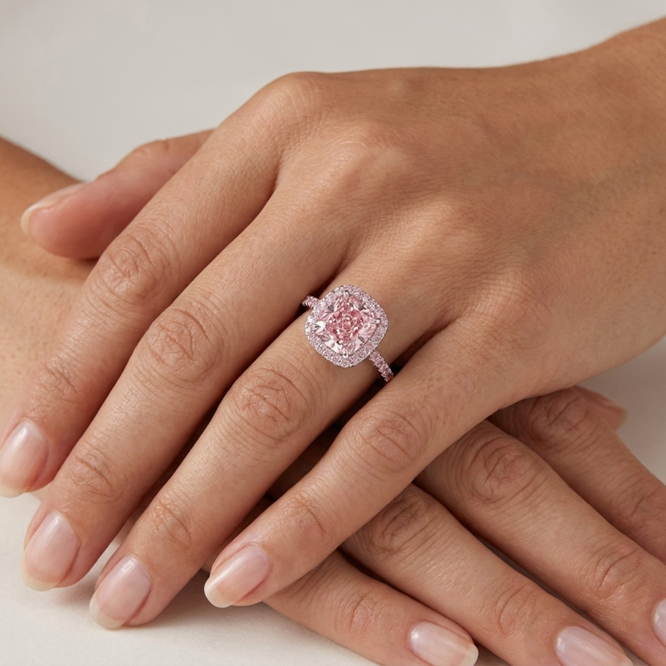 Bague en diamant rose taille coussin de 3,2 carats